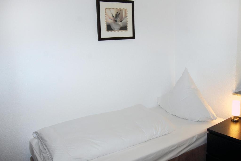 Hotel Rheinischer Hof Erkrath Room photo