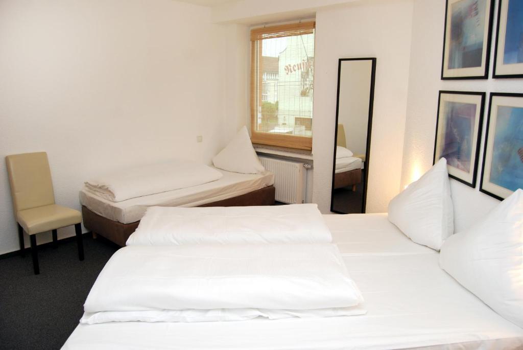 Hotel Rheinischer Hof Erkrath Room photo